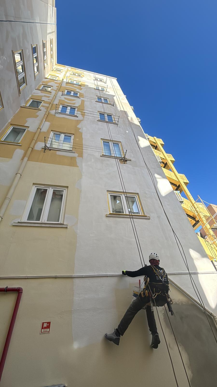 Trabalhos verticais: obra real da RJ Vertical