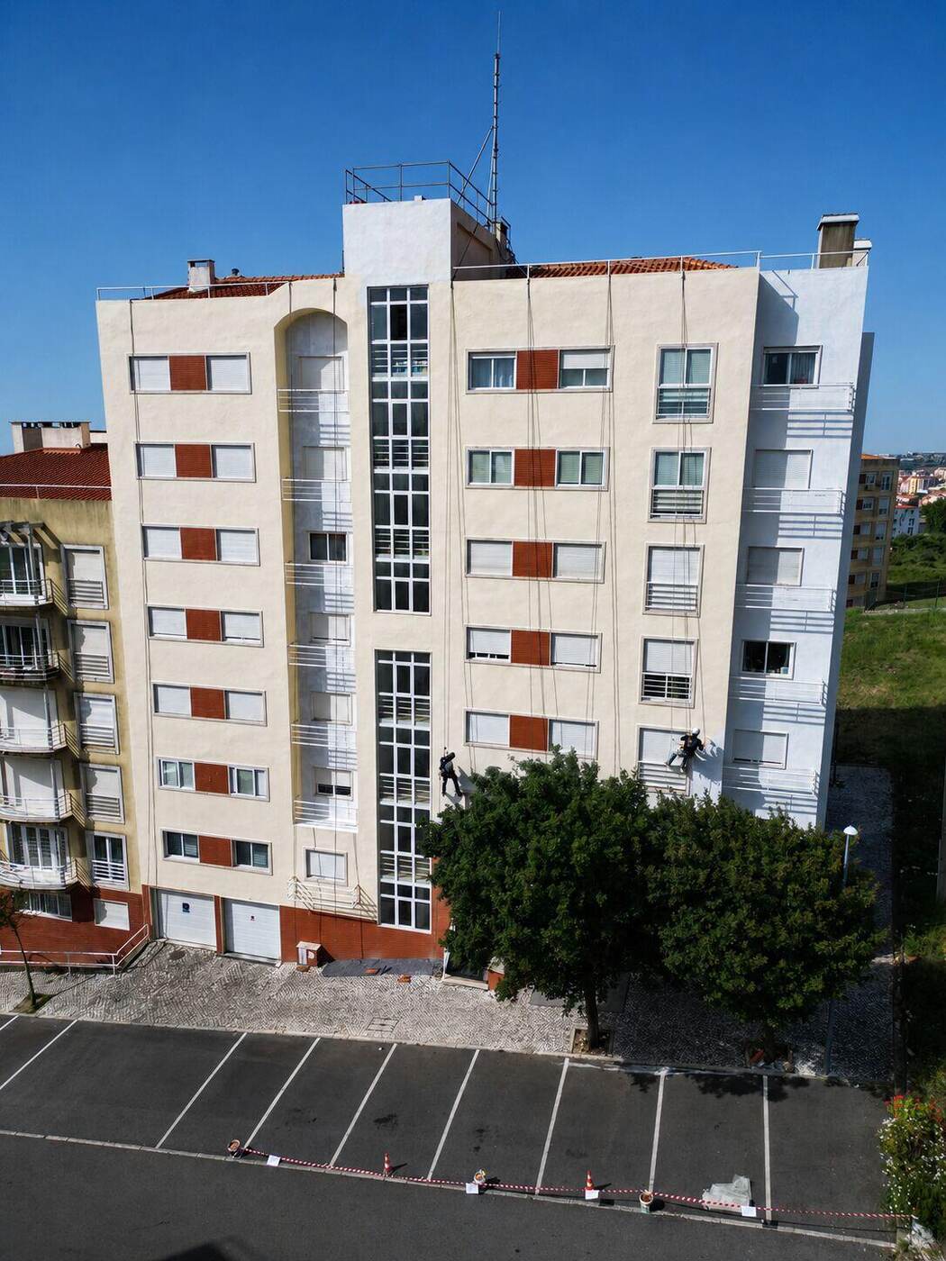Pintura de fachadas: obra real da RJ Vertical
